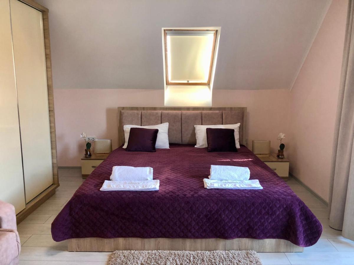 Alenso Guesthouse Heviz Exterior photo