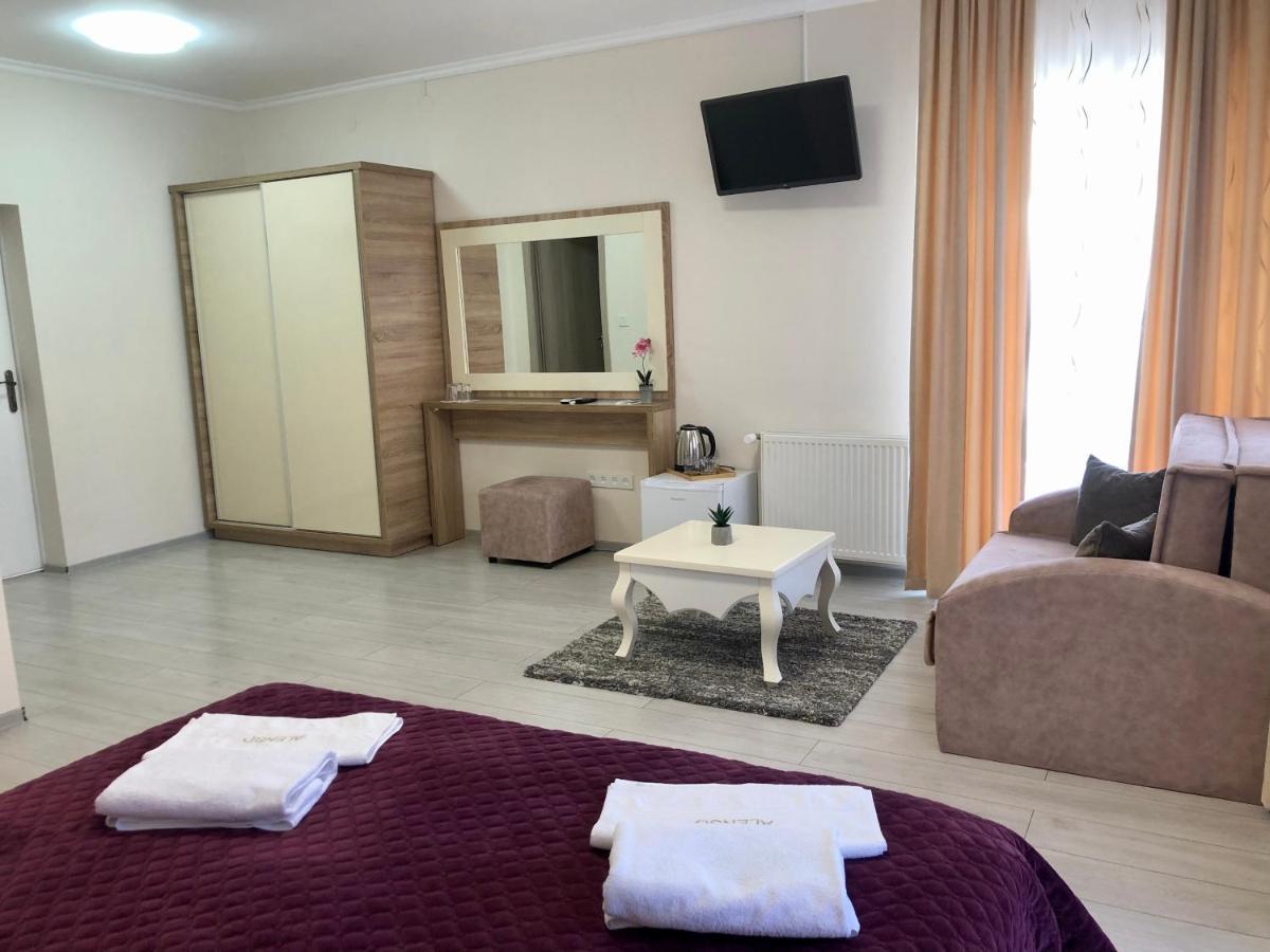 Alenso Guesthouse Heviz Exterior photo